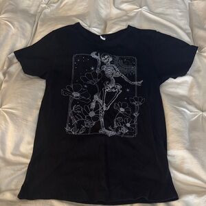 Source Unknown Black Casual Tee